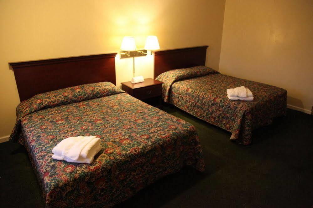 Parliament Resort Gay Mens Resort Augusta Kültér fotó